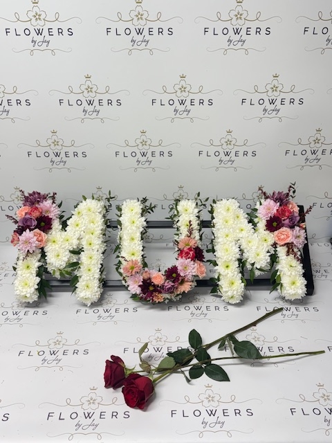 Foliage Edge with sprays Lettering
