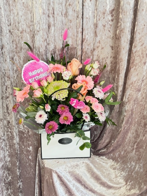 Cute Handbag & Candle Bouquet