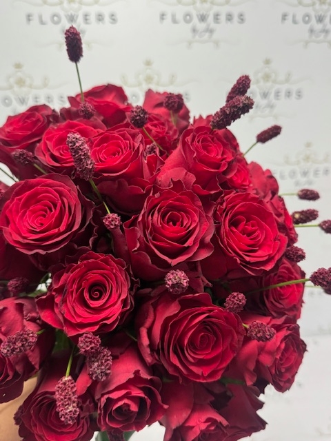 LUXURY Tiffany ROSES HAT BOX