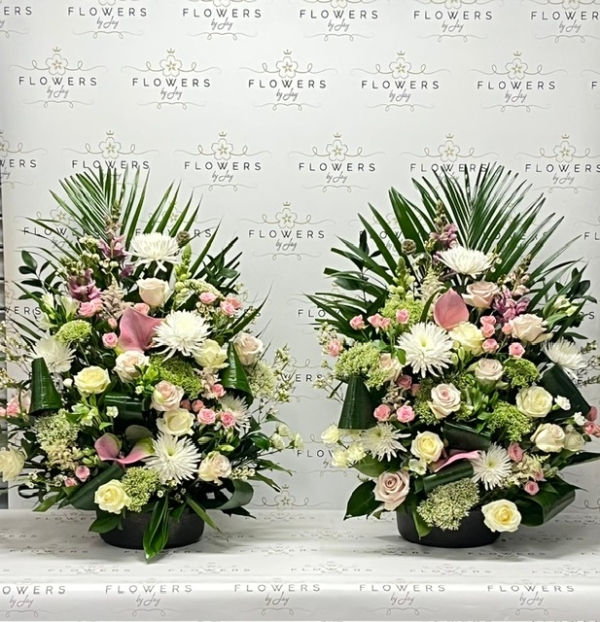Entrance Arrangements (Pink & White)
