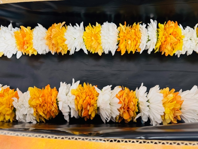Religious Haar (White & Orange)