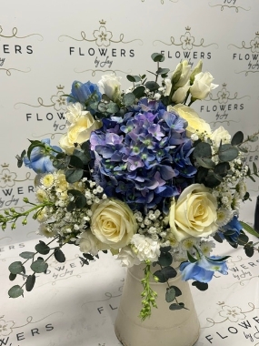 Bridal Bouquet Freeflow (White & Sky Blue)