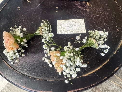 Carnation & Gyp Hair Pieces