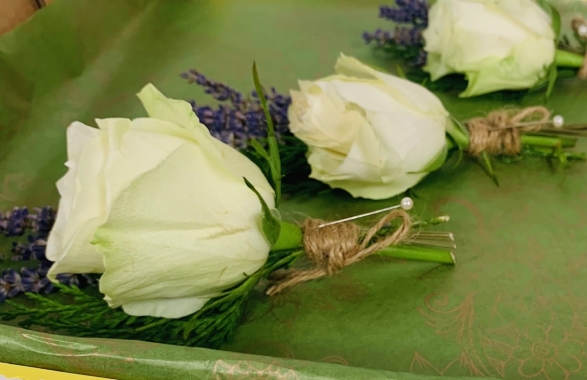 Cream Rose, Leaf & Lav BH