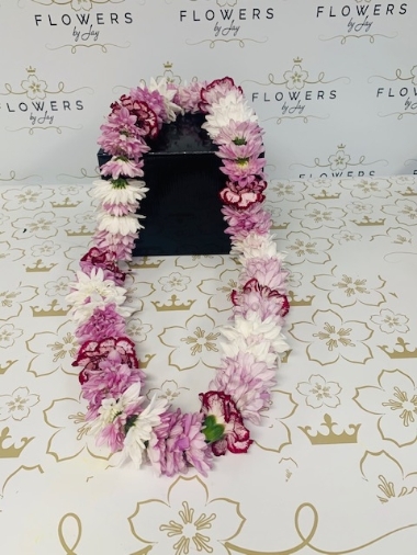 White & Pink Chrys, 2 tone Carn rotate