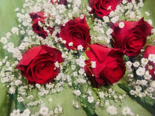Red Rose, Leaf & Gyp BH